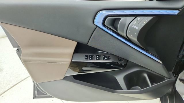 Used 2025 BMW X3 M50 w/ Premium Package image 35