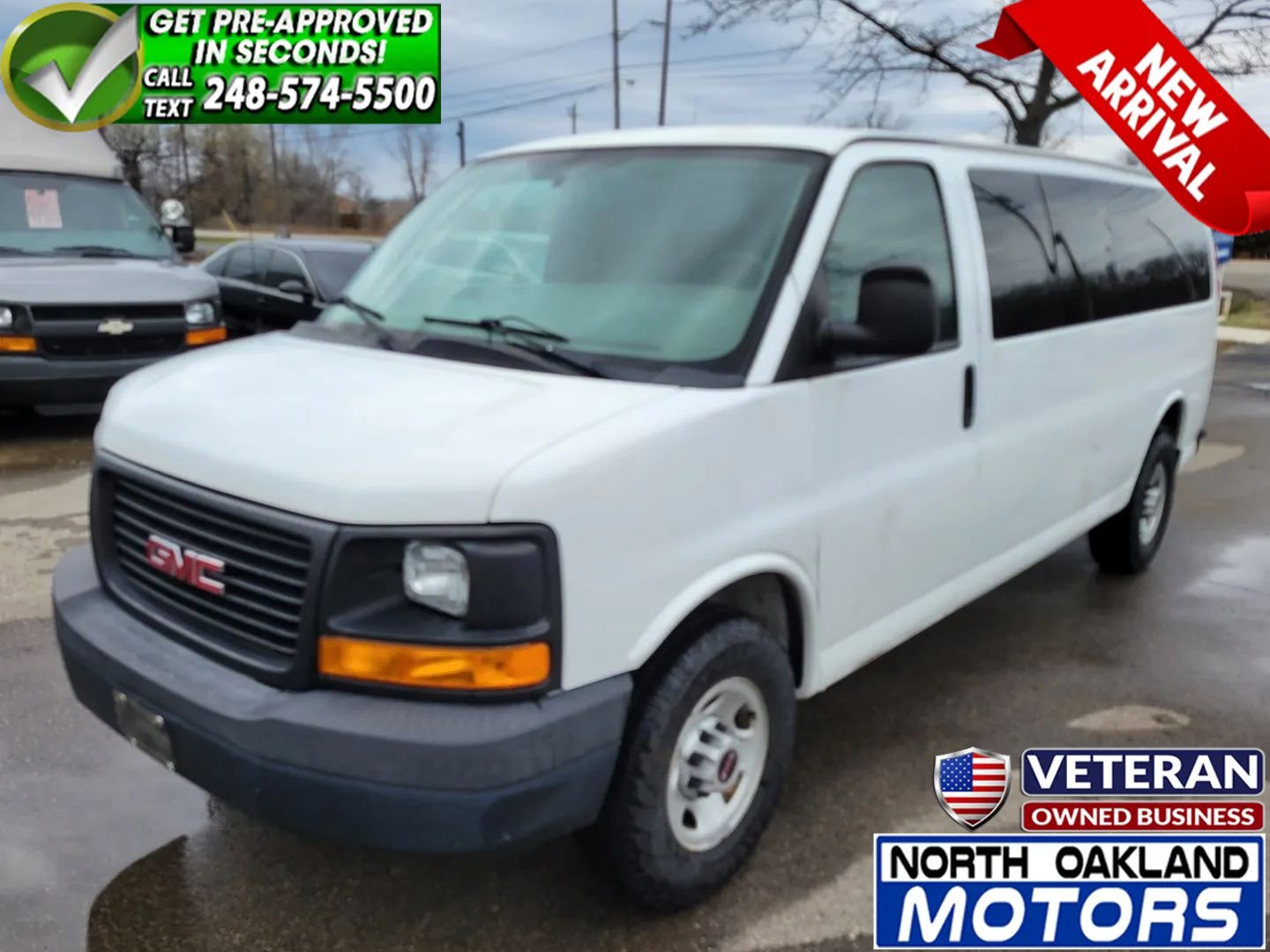 Used 2017 GMC Savana 3500 LS RWD image 1