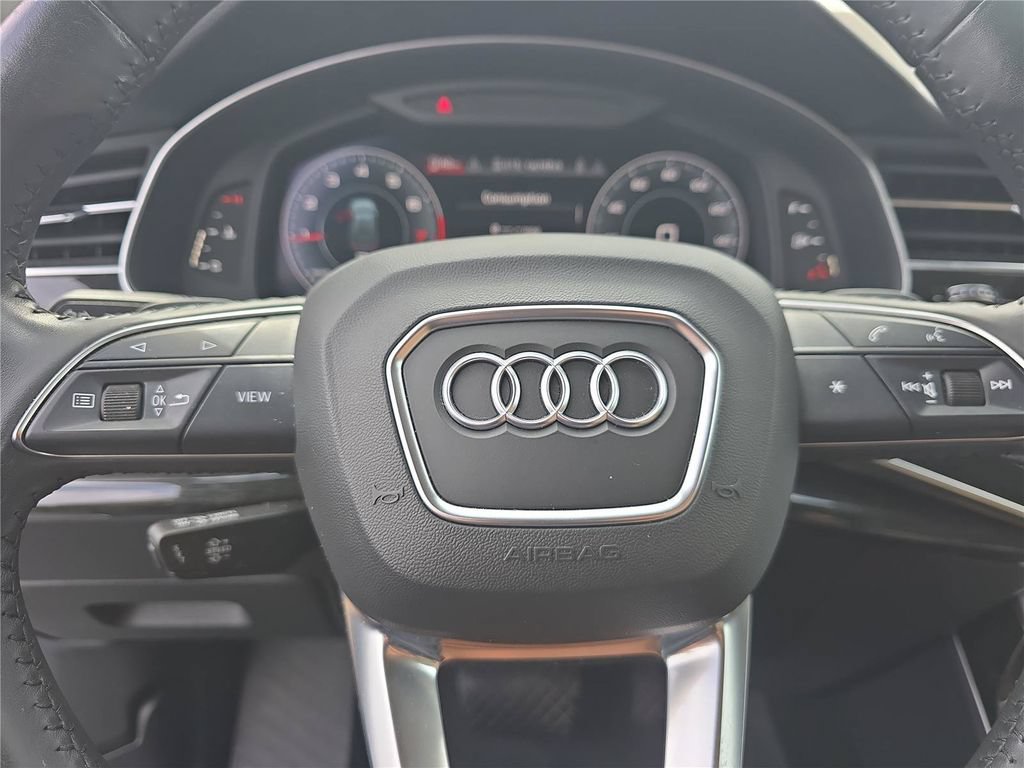 Used 2019 Audi Q8 Premium AWD/4WD image 21