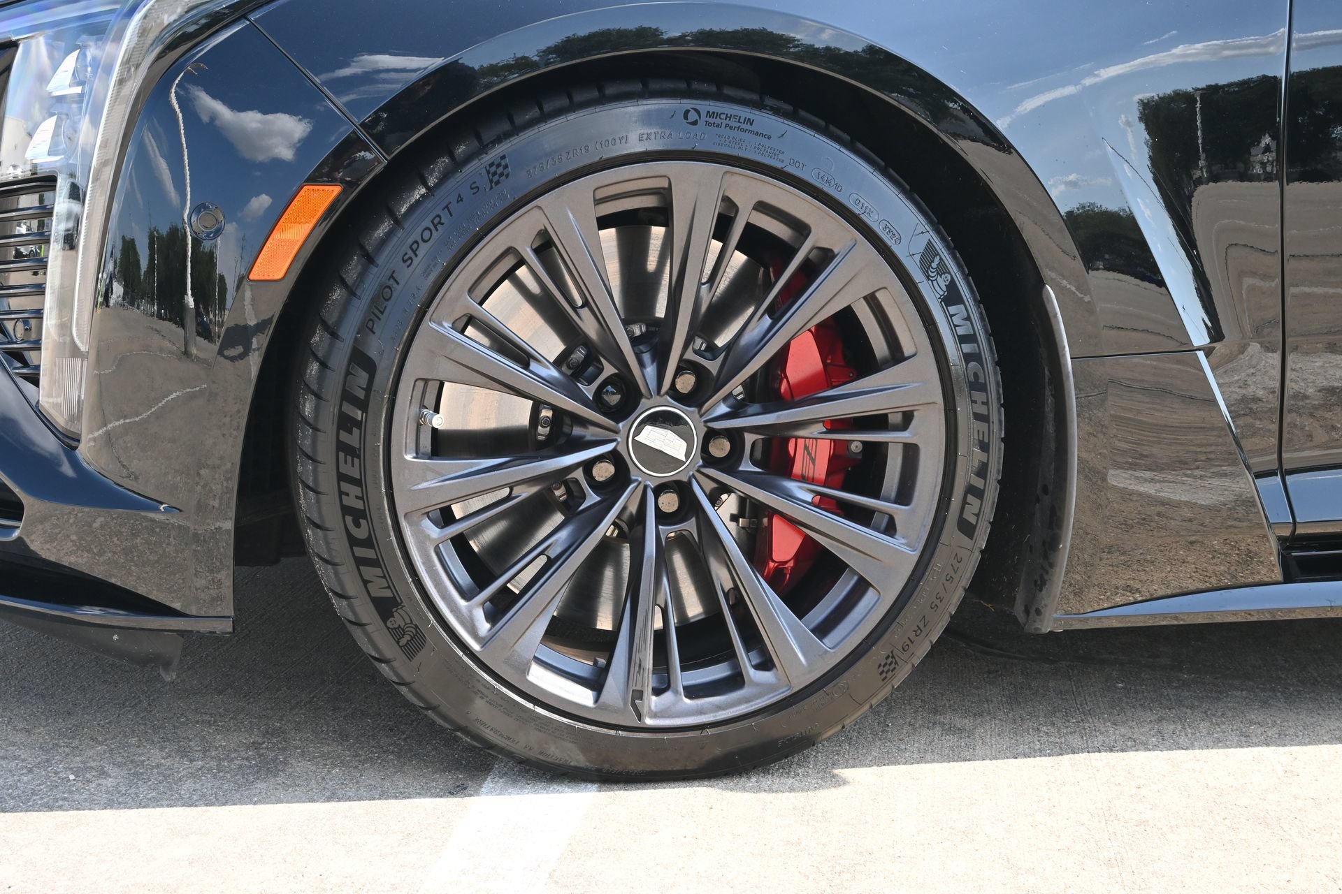 Certified 2025 Cadillac CT5 V Blackwing w/ Super Cruise 1 Package RWD image 28