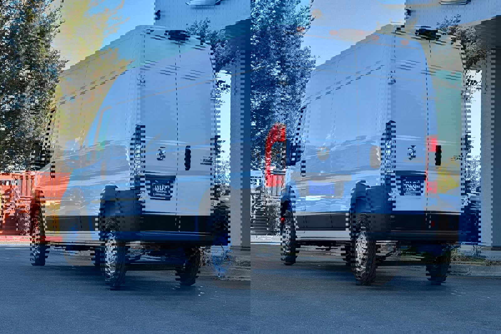 New 2025 RAM ProMaster 2500 w/ Convenience Group FWD image 6