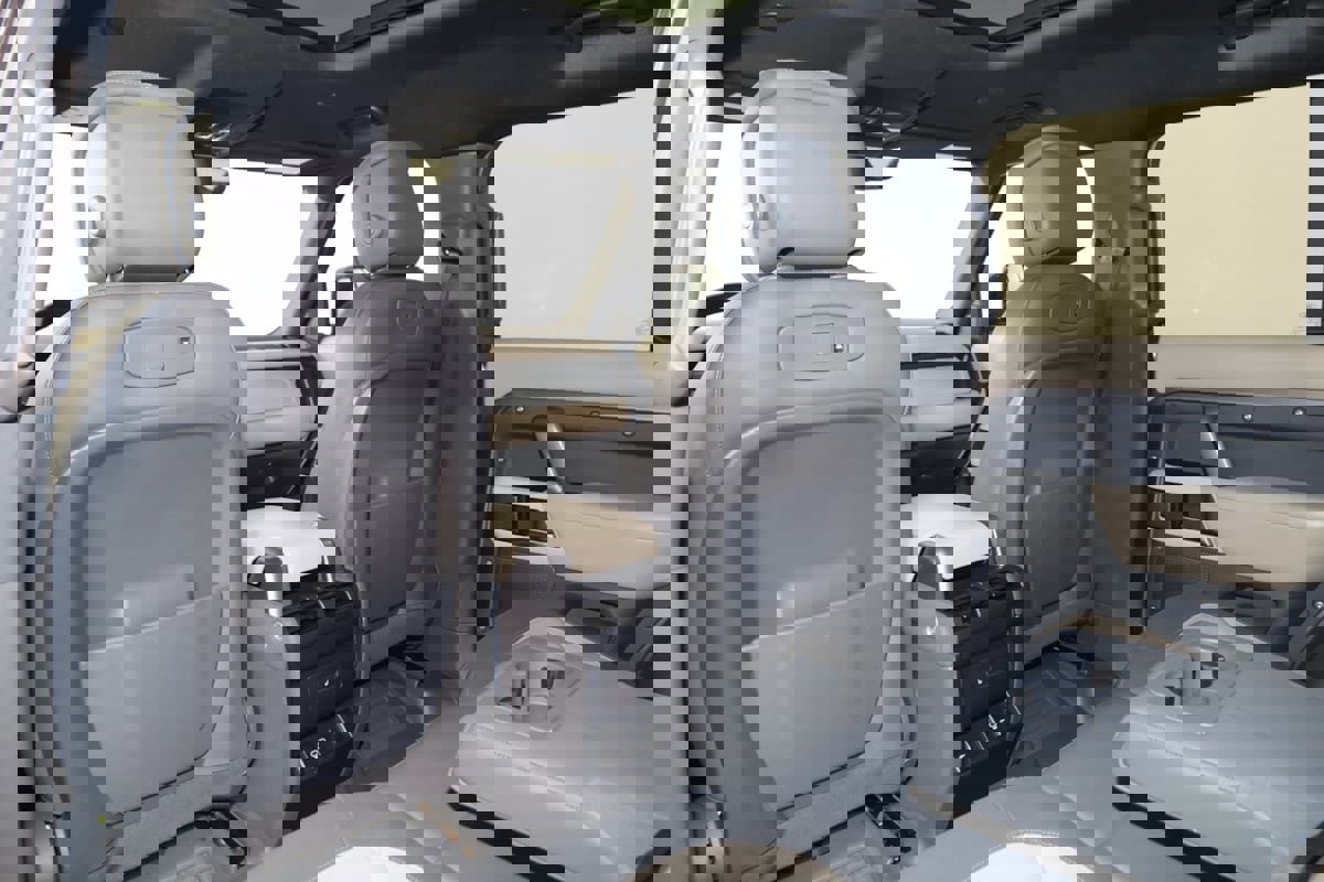 Used 2022 Land Rover Defender 110 X-Dynamic HSE image 50