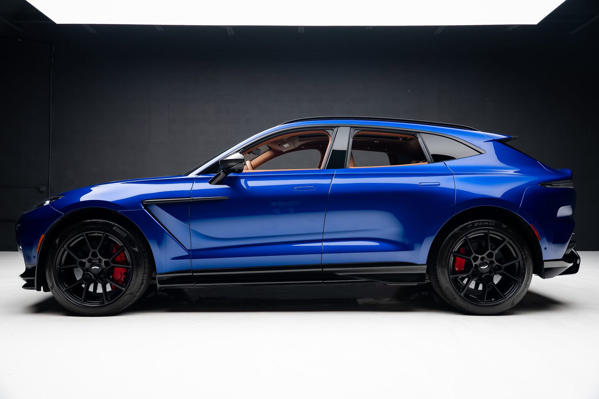 Used 2023 Aston Martin DBX 707 AWD/4WD image 18