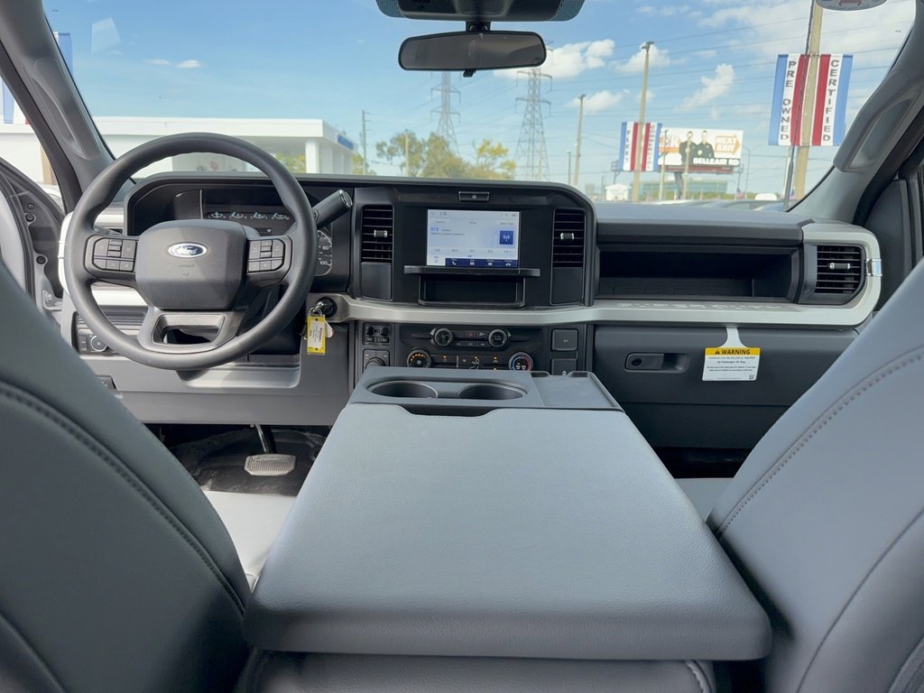 New 2026 Ford F350 XL w/ XL Chrome Package image 40