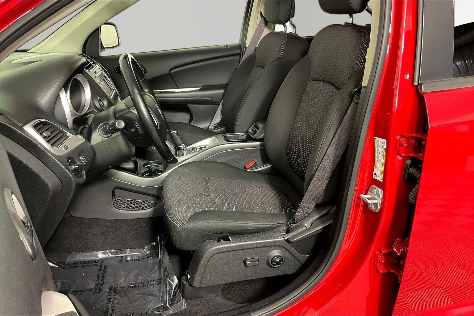 Used 2020 Dodge Journey SE w/ SE Popular Equipment Group FWD image 21