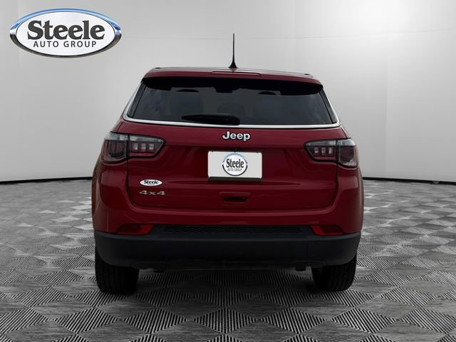Used 2024 Jeep Compass Sport image 4