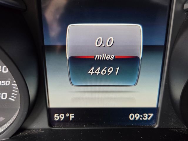 Used 2018 Mercedes-Benz C 300 4MATIC Sedan image 18