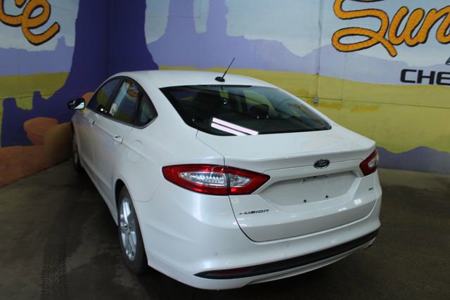 Used 2015 Ford Fusion SE FWD image 5