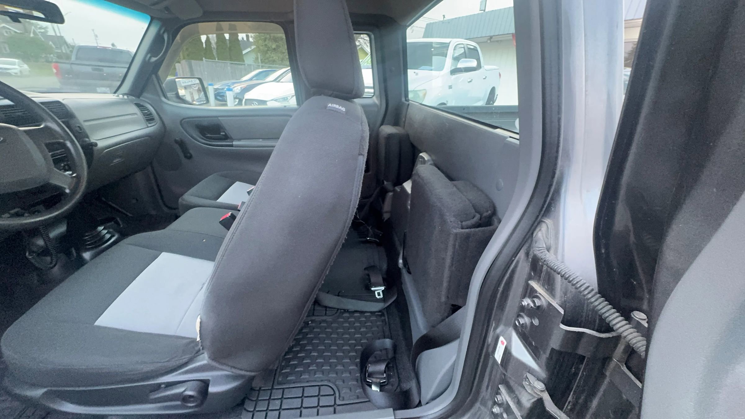 Used 2010 Ford Ranger XLT image 11