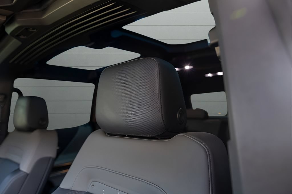 Used 2024 GMC Hummer EV 3X AWD/4WD image 43