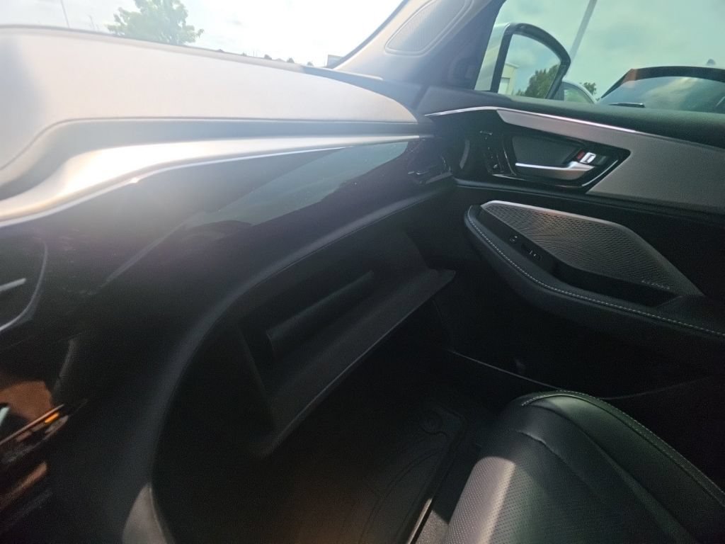 Certified 2024 Acura MDX SH-AWD w/ Technology Package image 22