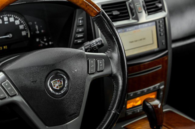 Used 2006 Cadillac XLR RWD image 15