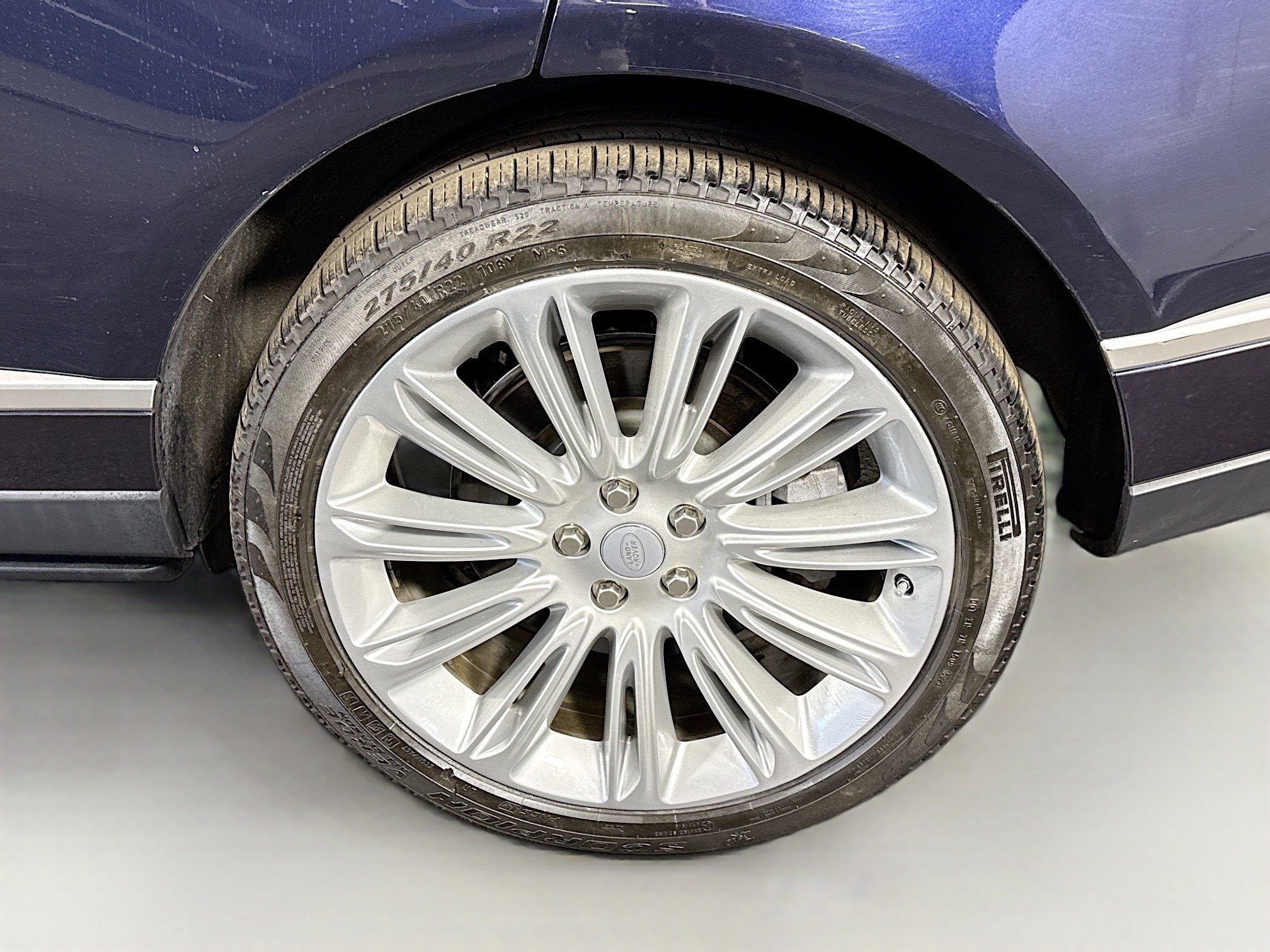 Used 2019 Land Rover Range Rover Autobiography image 37