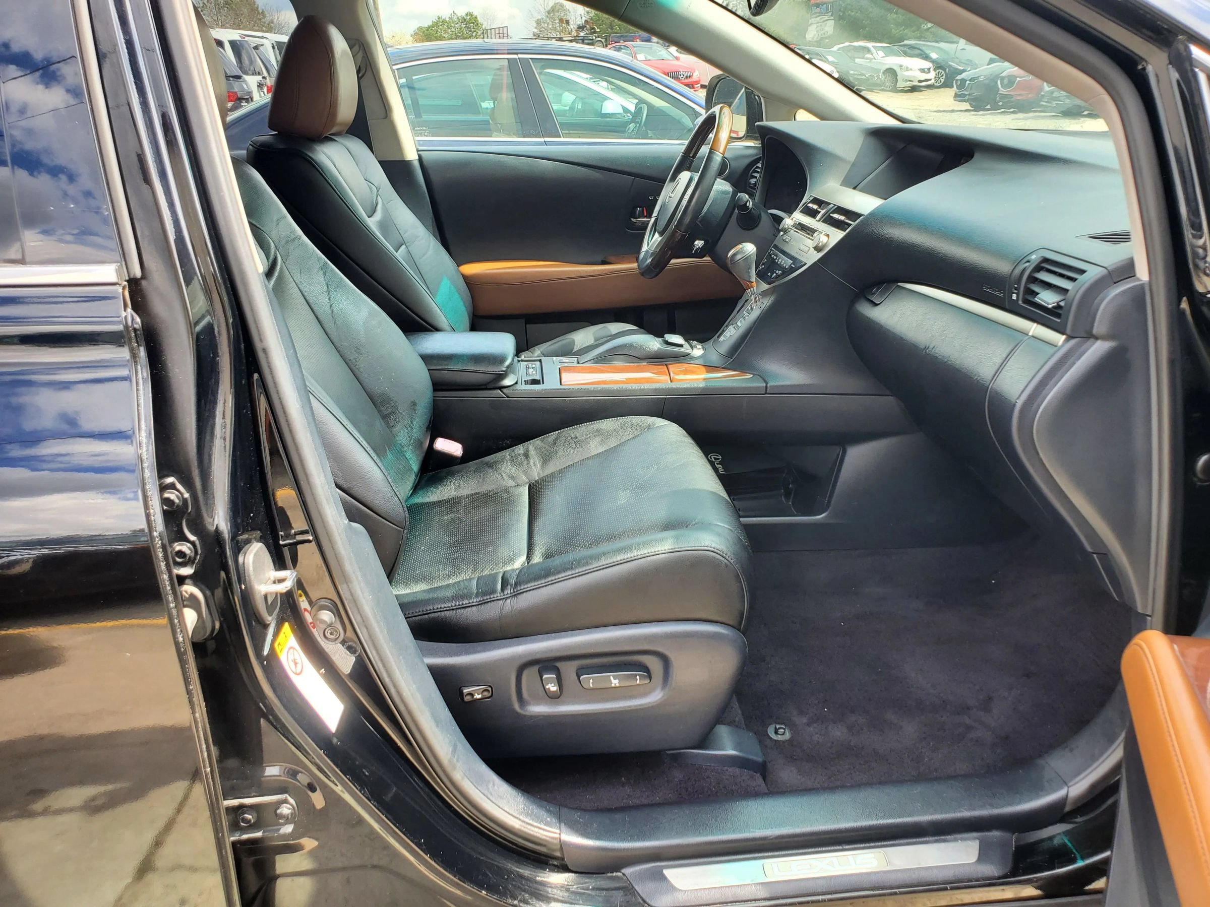 Used 2013 Lexus RX 450h AWD w/ Navigation Pkg image 25