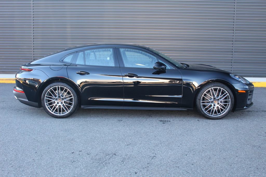 New 2026 Porsche Panamera 4 image 9