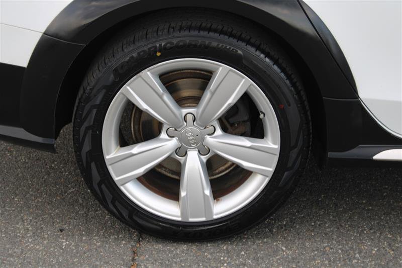 Used 2016 Audi A4 Premium w/ Audi MMI Navigation Plus AWD/4WD image 8