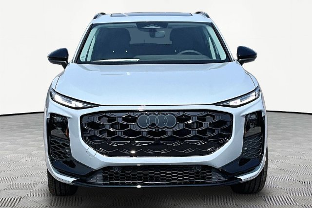 New 2026 Audi Q3 quattro 2.0T AWD/4WD image 3
