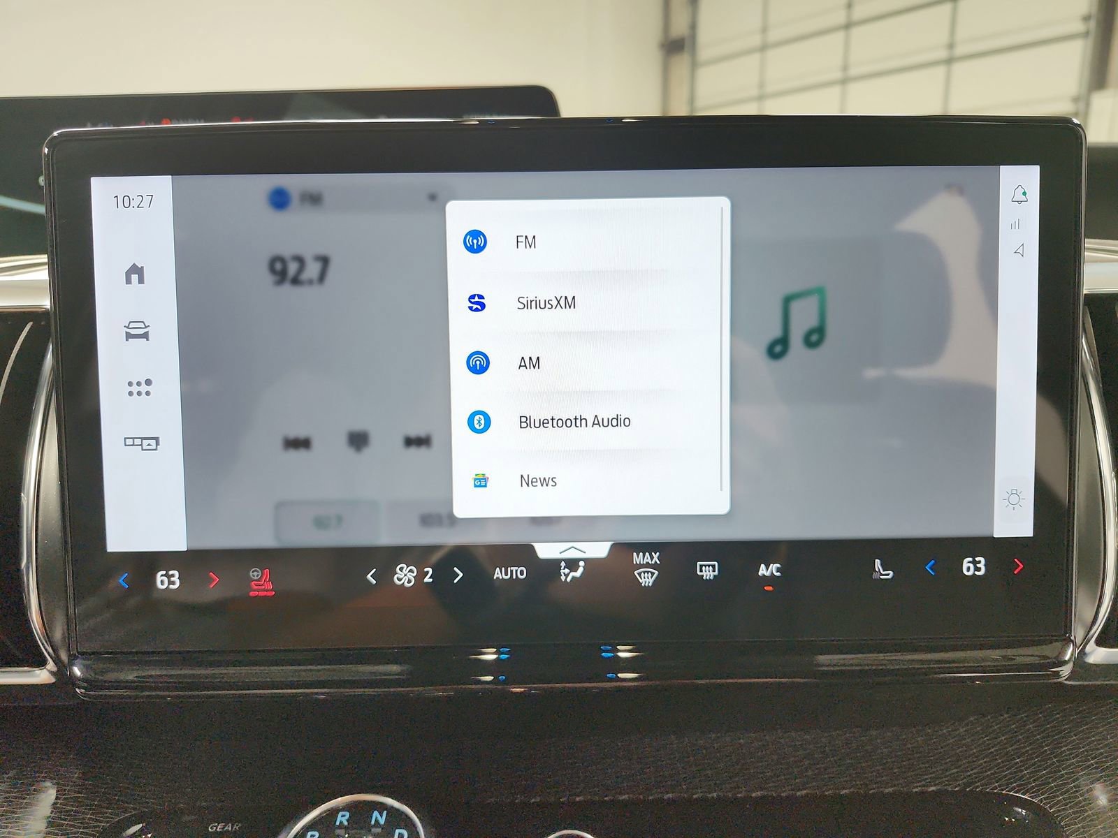 Used 2025 Ford Expedition Platinum w/ Stealth Appearance Package image 27