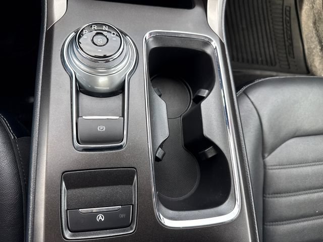 Used 2017 Ford Fusion SE w/ Fusion SE Technology Package FWD image 28