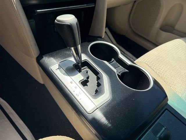 Used 2014 Toyota Camry LE w/ Moonroof Package FWD image 13