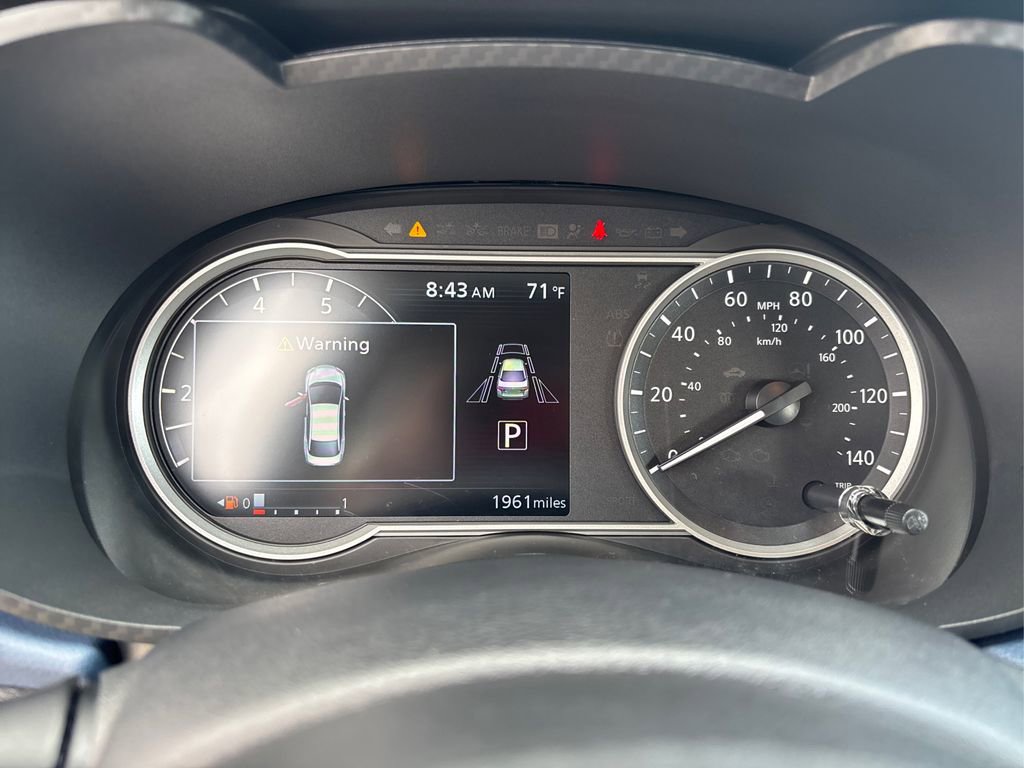 Used 2025 Nissan Versa SV w/ Trunk Package image 21