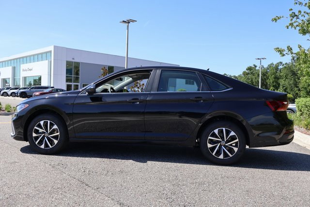 New 2025 Volkswagen Jetta S image 4