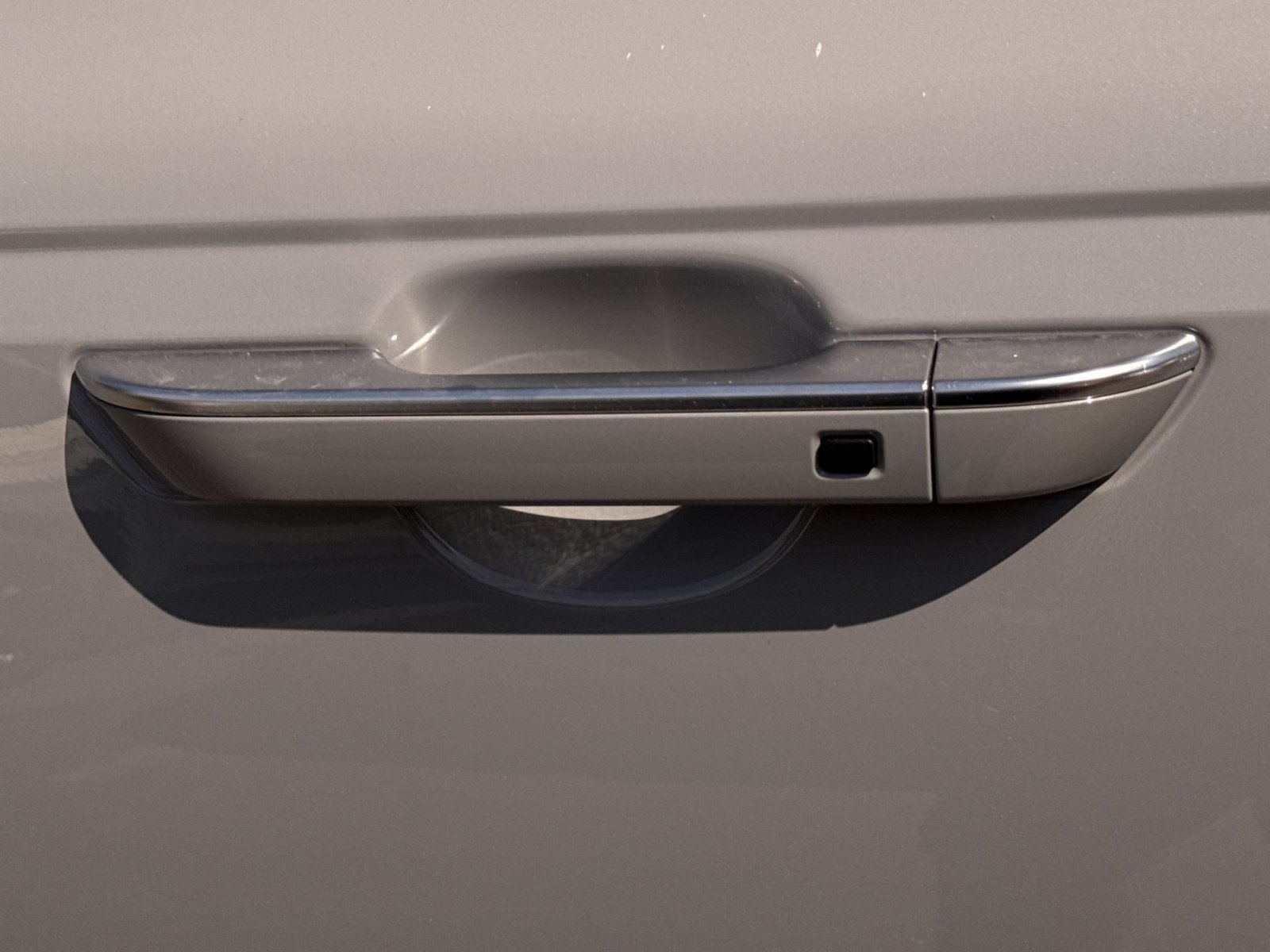 New 2026 Kia Carnival EX FWD image 24