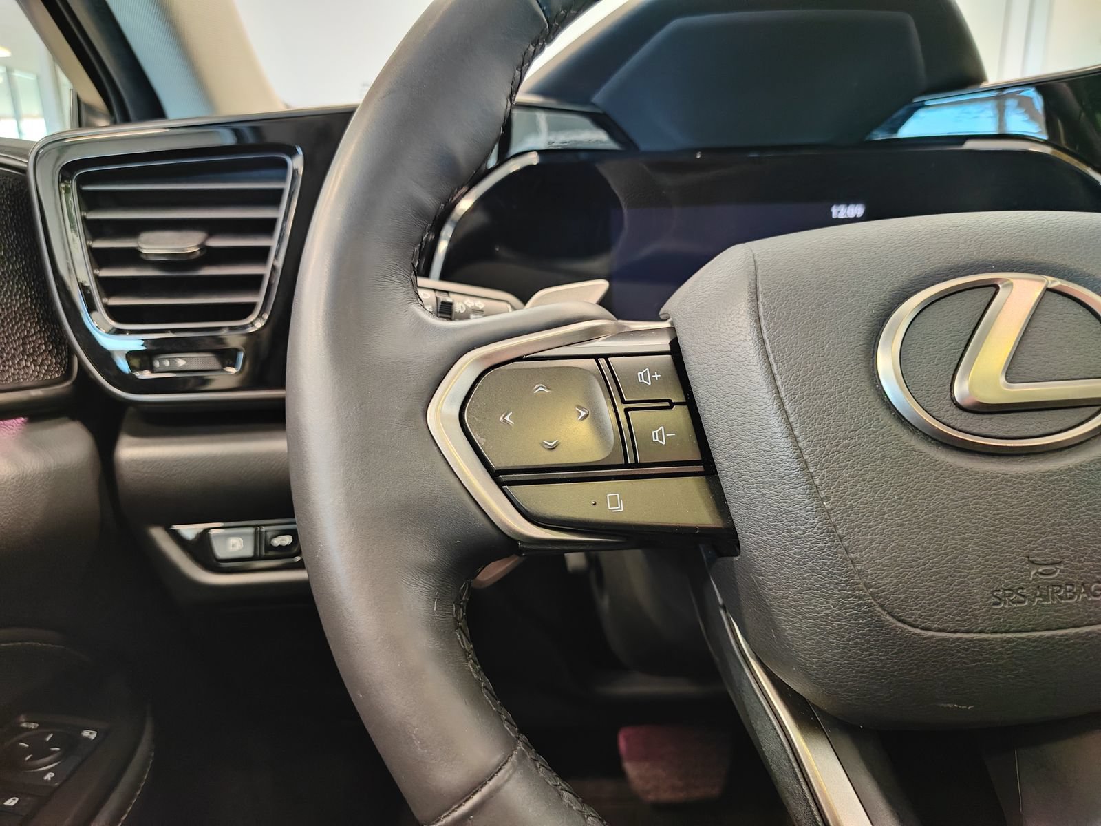 Used 2022 Lexus NX 350h AWD w/ Vision Package image 24
