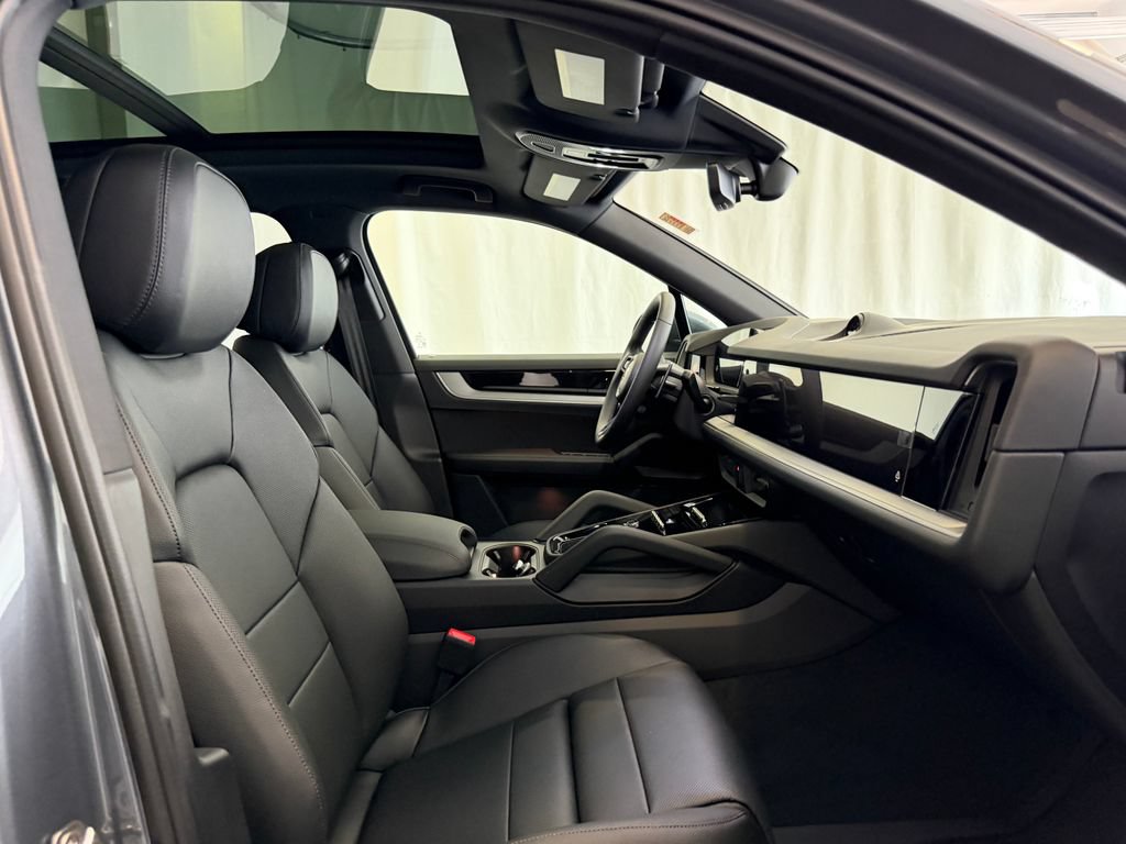 New 2026 Porsche Cayenne S AWD/4WD image 11