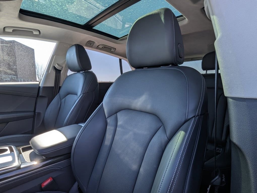 Used 2024 Audi Q8 Prestige image 5