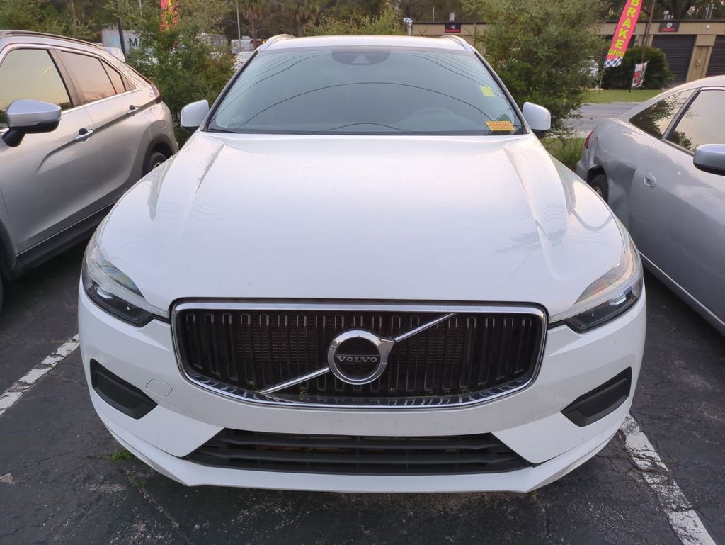 Used 2021 Volvo XC60 T5 Momentum w/ Protection Package Premier image 2