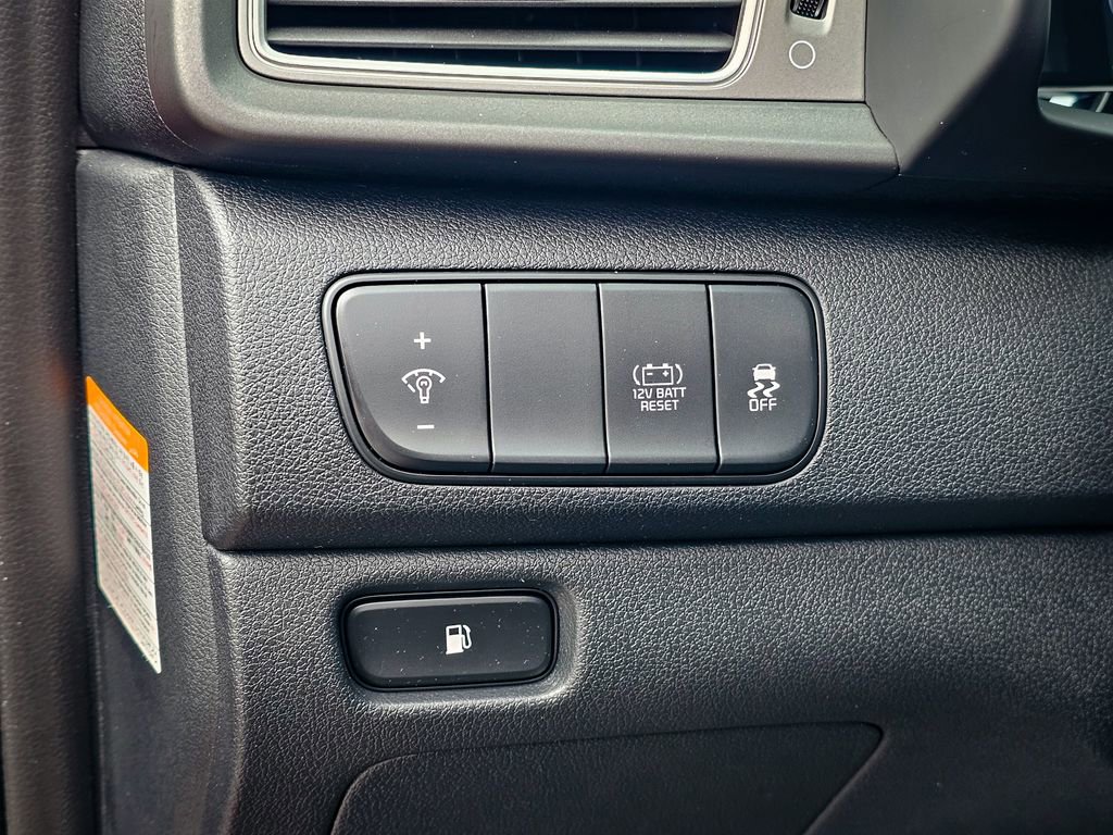 Used 2019 Kia Niro LX image 14