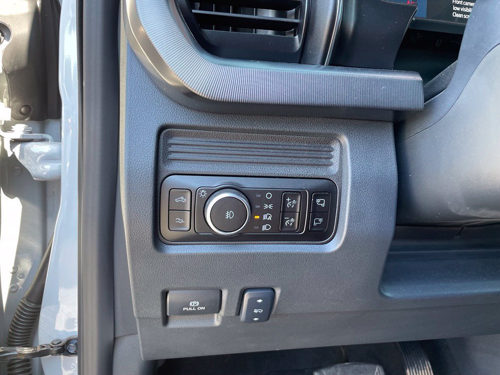 Used 2026 Ford F250 Platinum AWD/4WD image 13