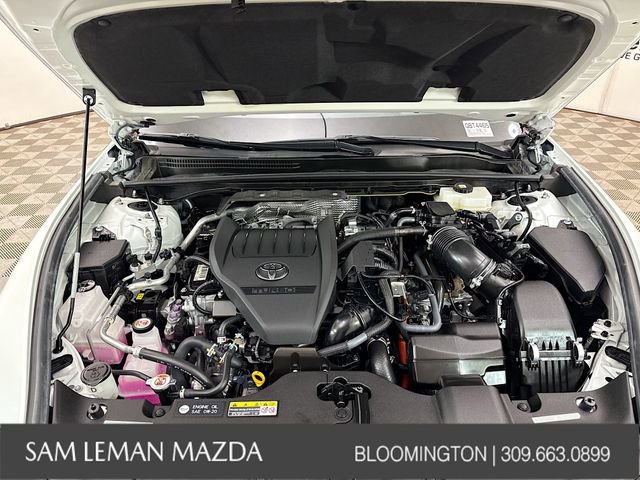 Used 2025 Toyota Crown Platinum w/ Carpet Mat Package (TMS) AWD/4WD image 31