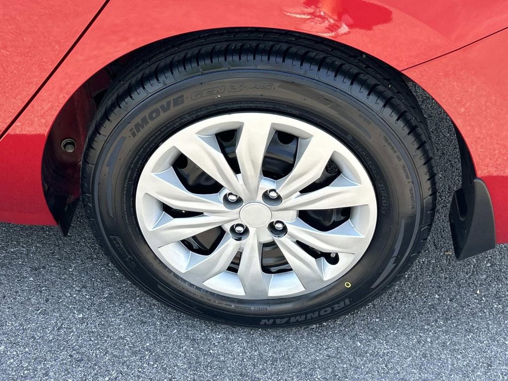 Used 2020 Hyundai Accent SE image 13