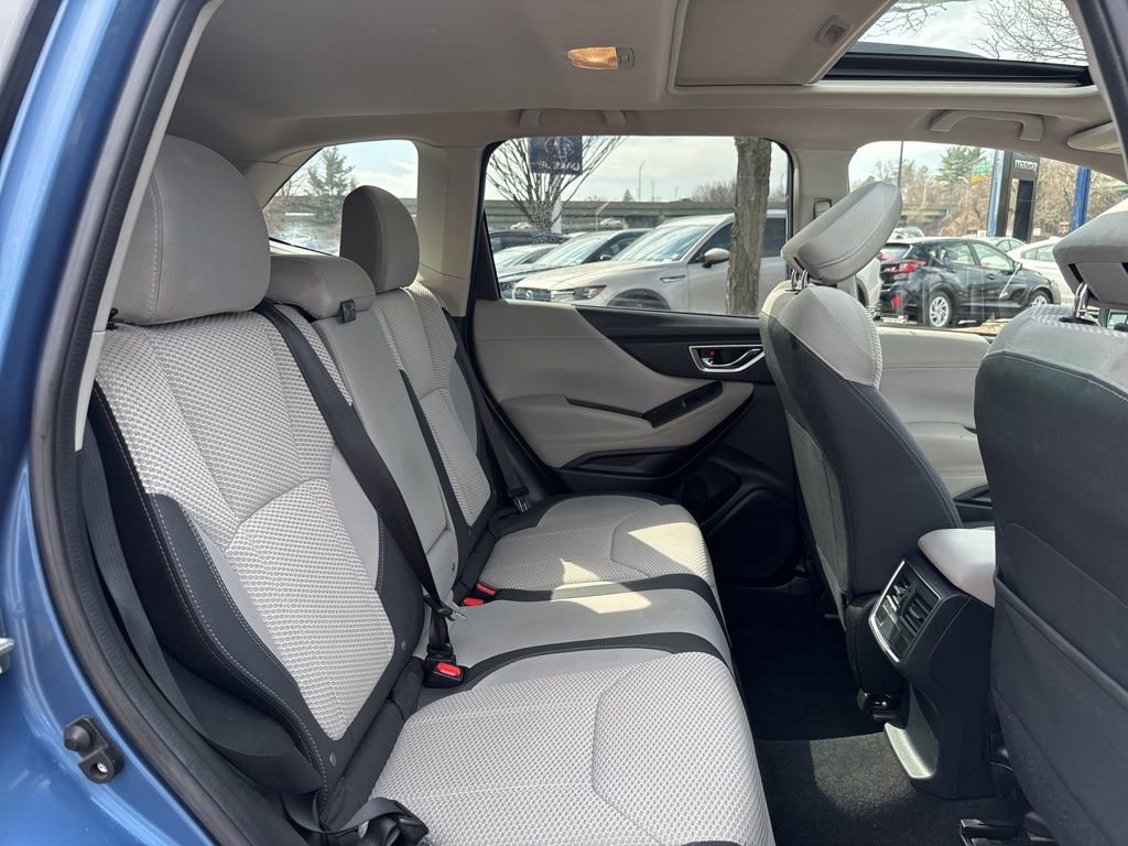 Used 2019 Subaru Forester Premium w/ All-Weather Package image 27