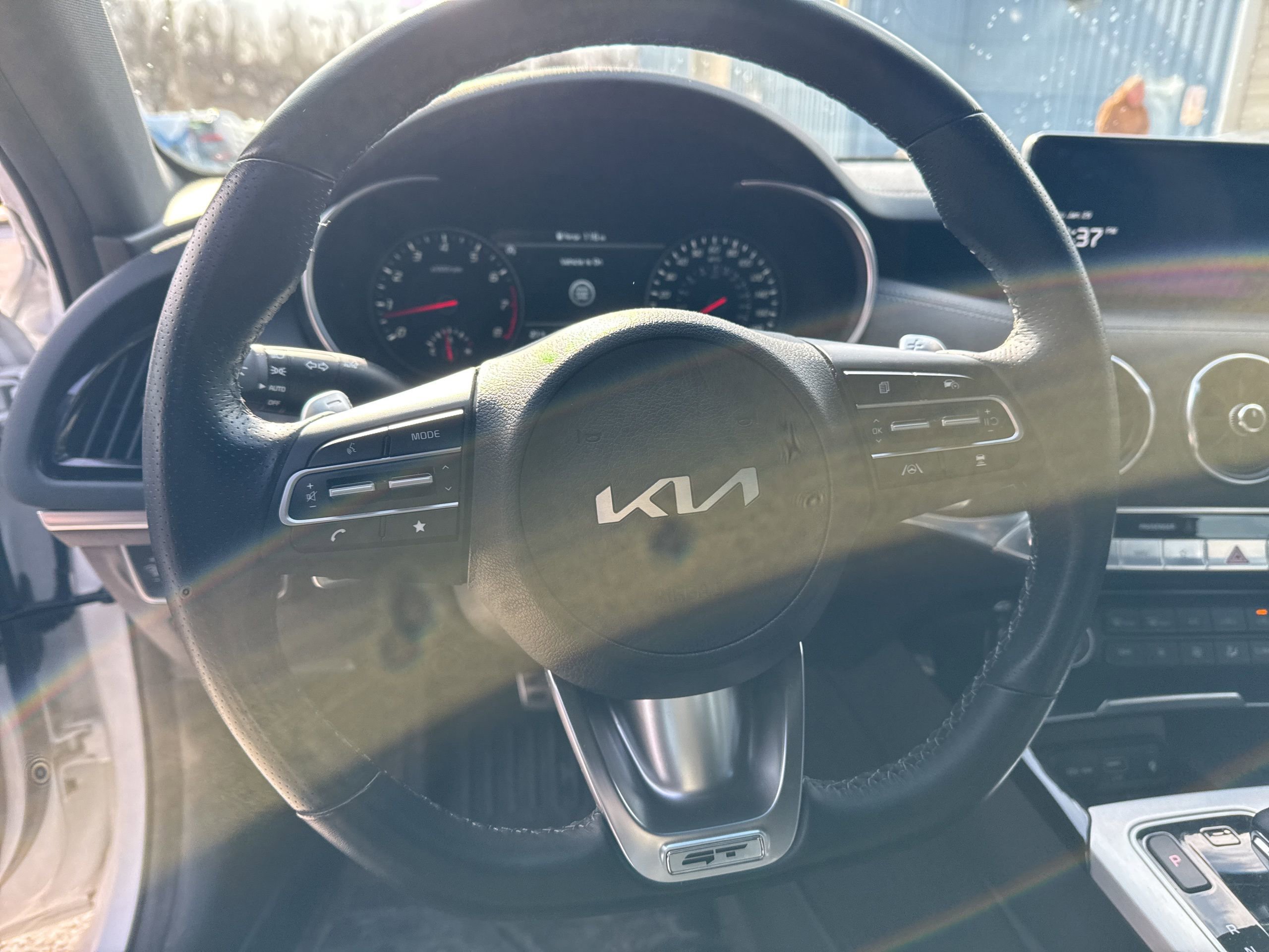 Used 2023 Kia Stinger GT2 image 11