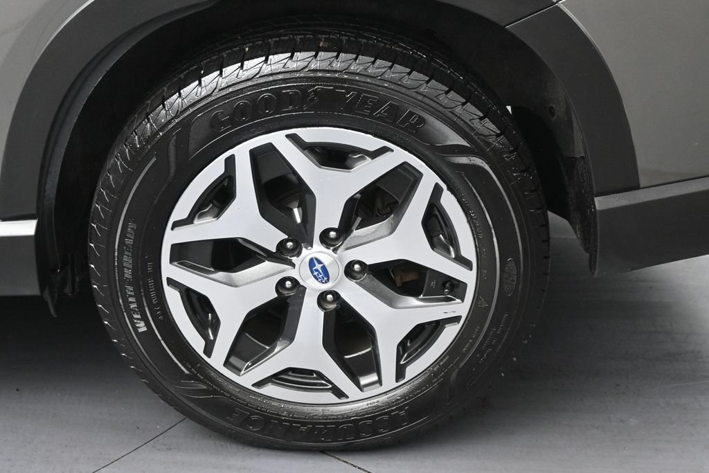 Used 2021 Subaru Forester Premium AWD/4WD image 11