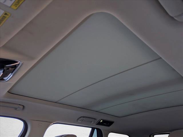 Used 2020 Land Rover Range Rover HSE image 24