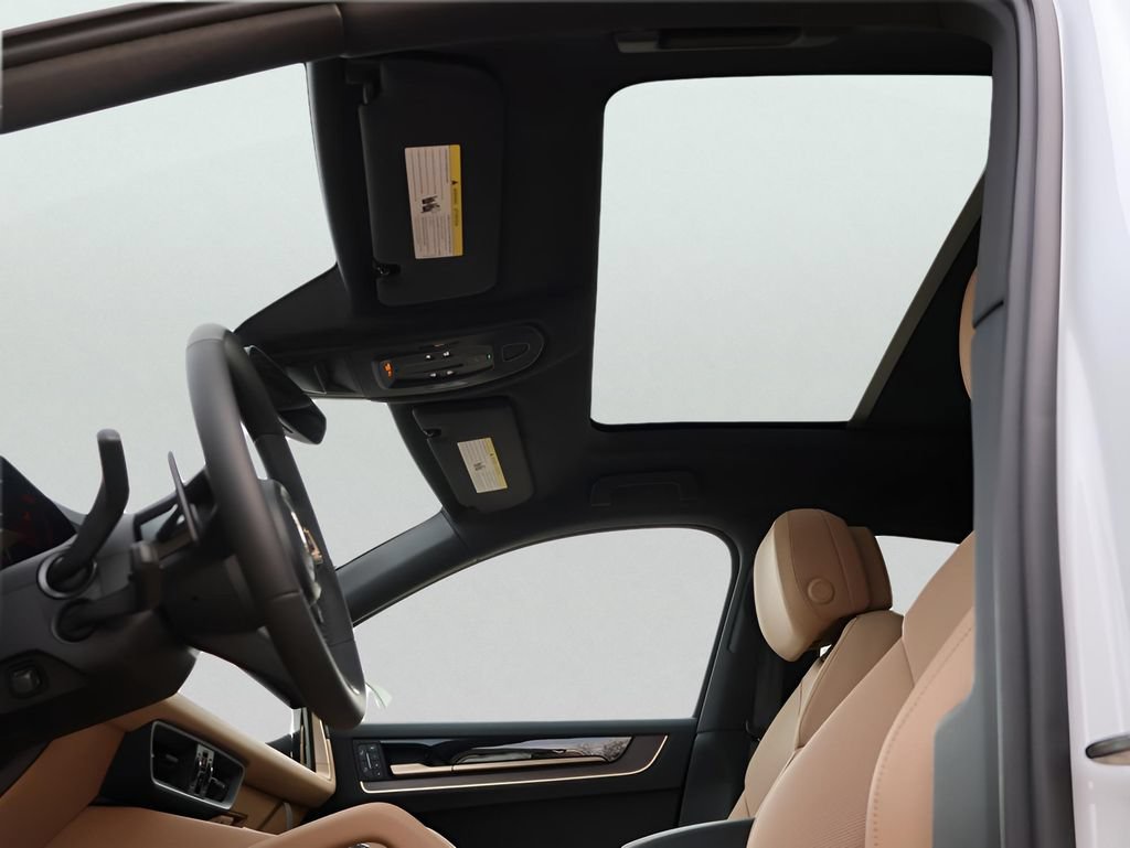 New 2026 Porsche Cayenne Coupe AWD/4WD image 37