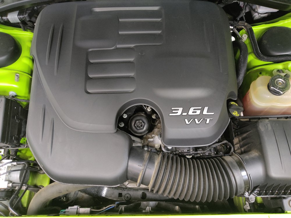 Used 2023 Dodge Challenger SXT RWD image 30
