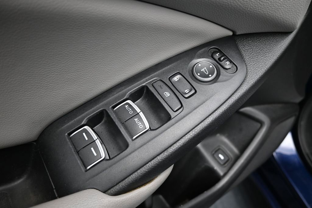 Used 2018 Honda Accord LX image 11