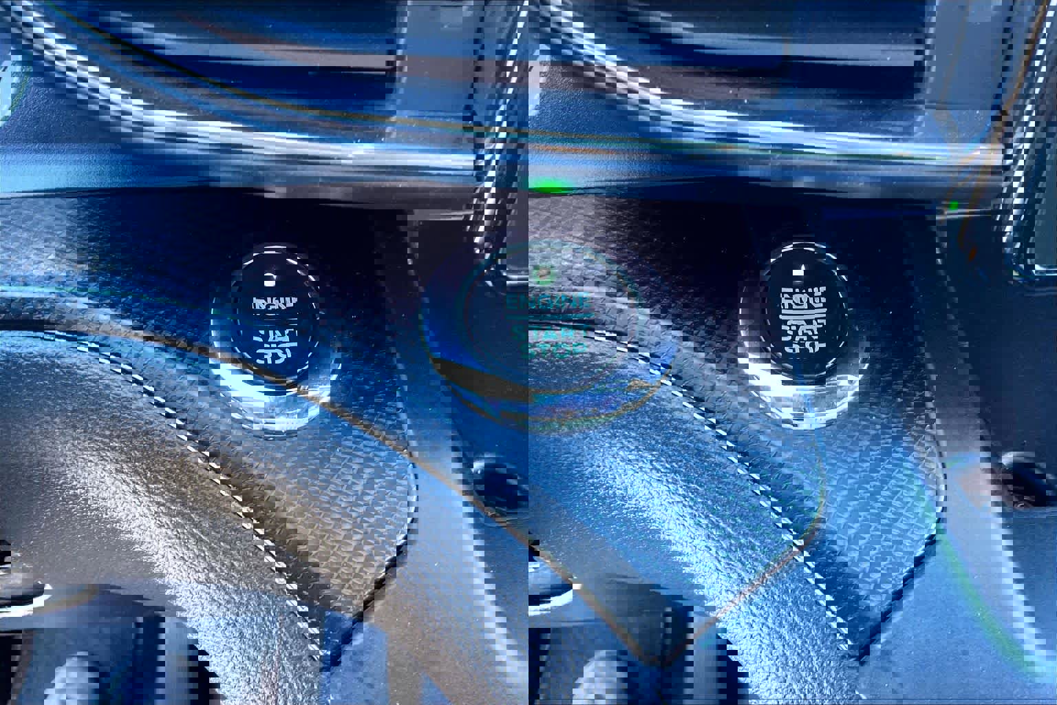 Used 2020 Ford Explorer ST image 32