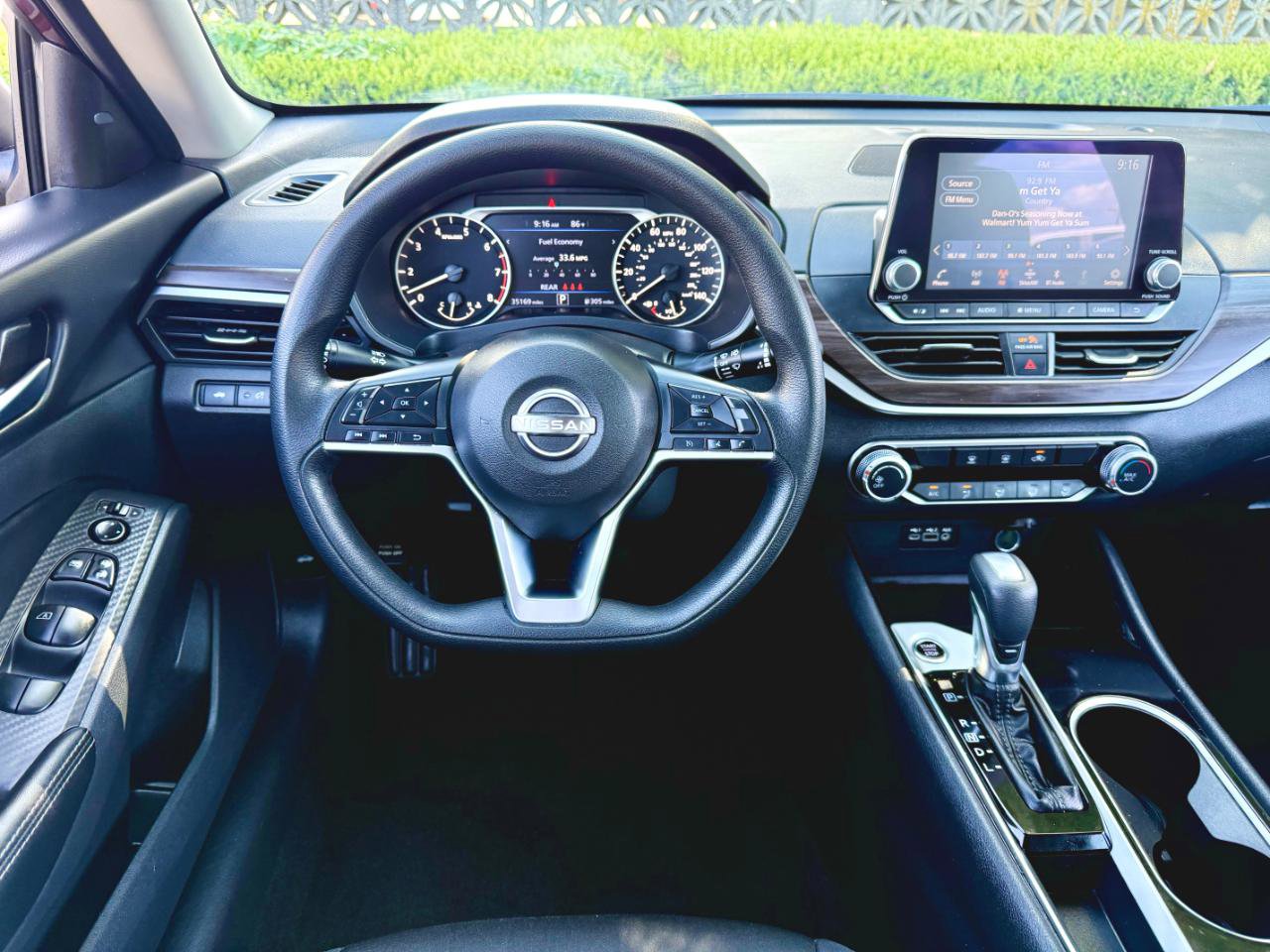 Used 2024 Nissan Altima 2.5 SV image 17