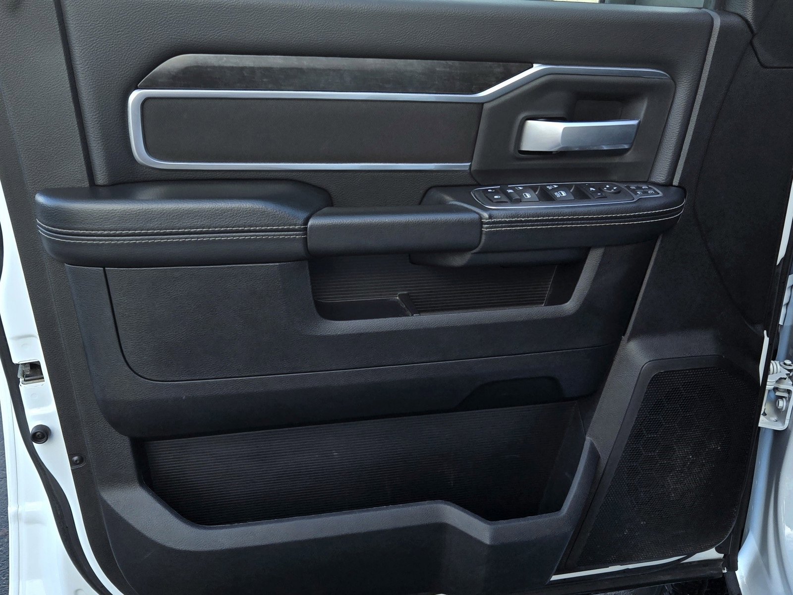 Used 2024 RAM 2500 Big Horn image 10