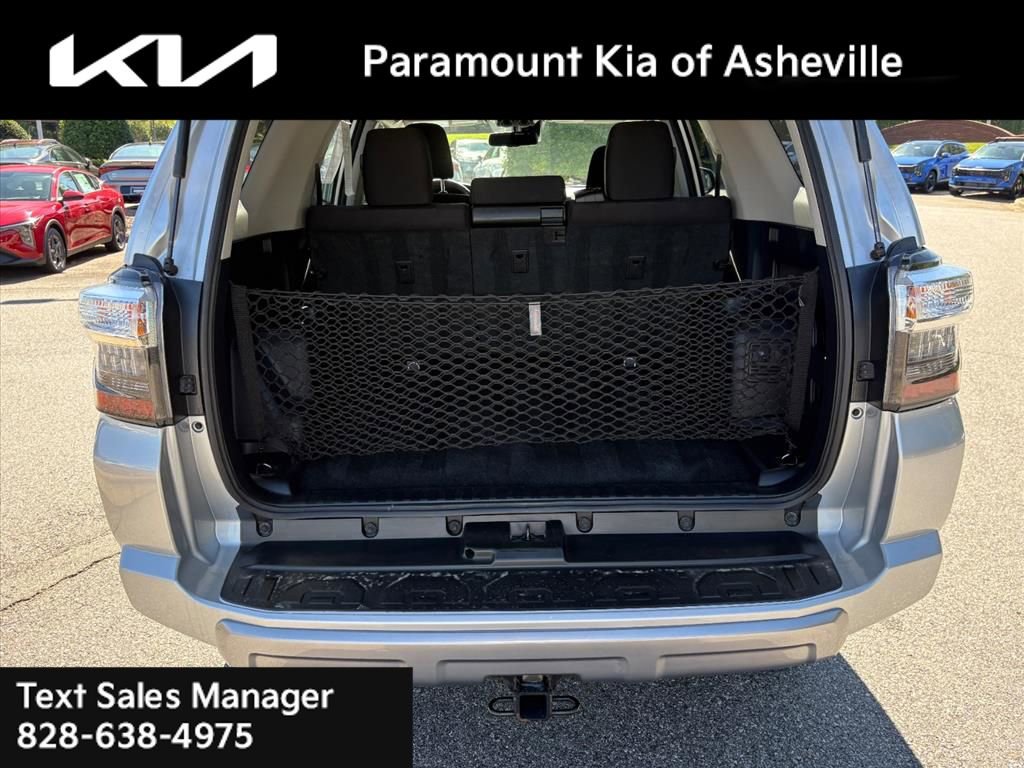 Used 2024 Toyota 4Runner TRD Off-Road image 29