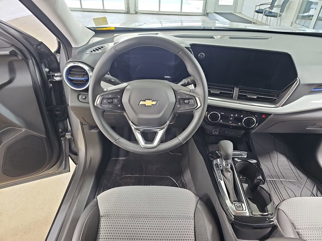 Certified 2024 Chevrolet Trax LT w/ Driver Confidence Package image 19