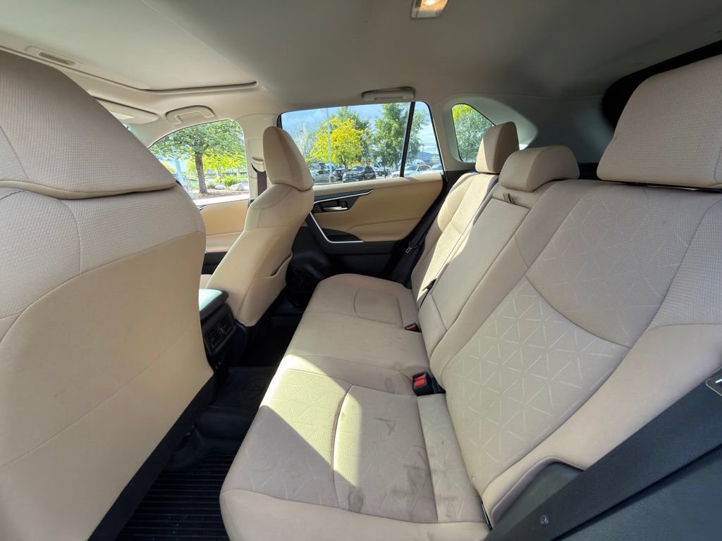 Used 2020 Toyota RAV4 XLE w/ Convenience Package AWD/4WD image 23