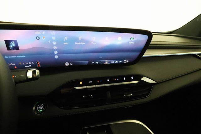 Certified 2025 Buick Enclave Sport Touring image 17