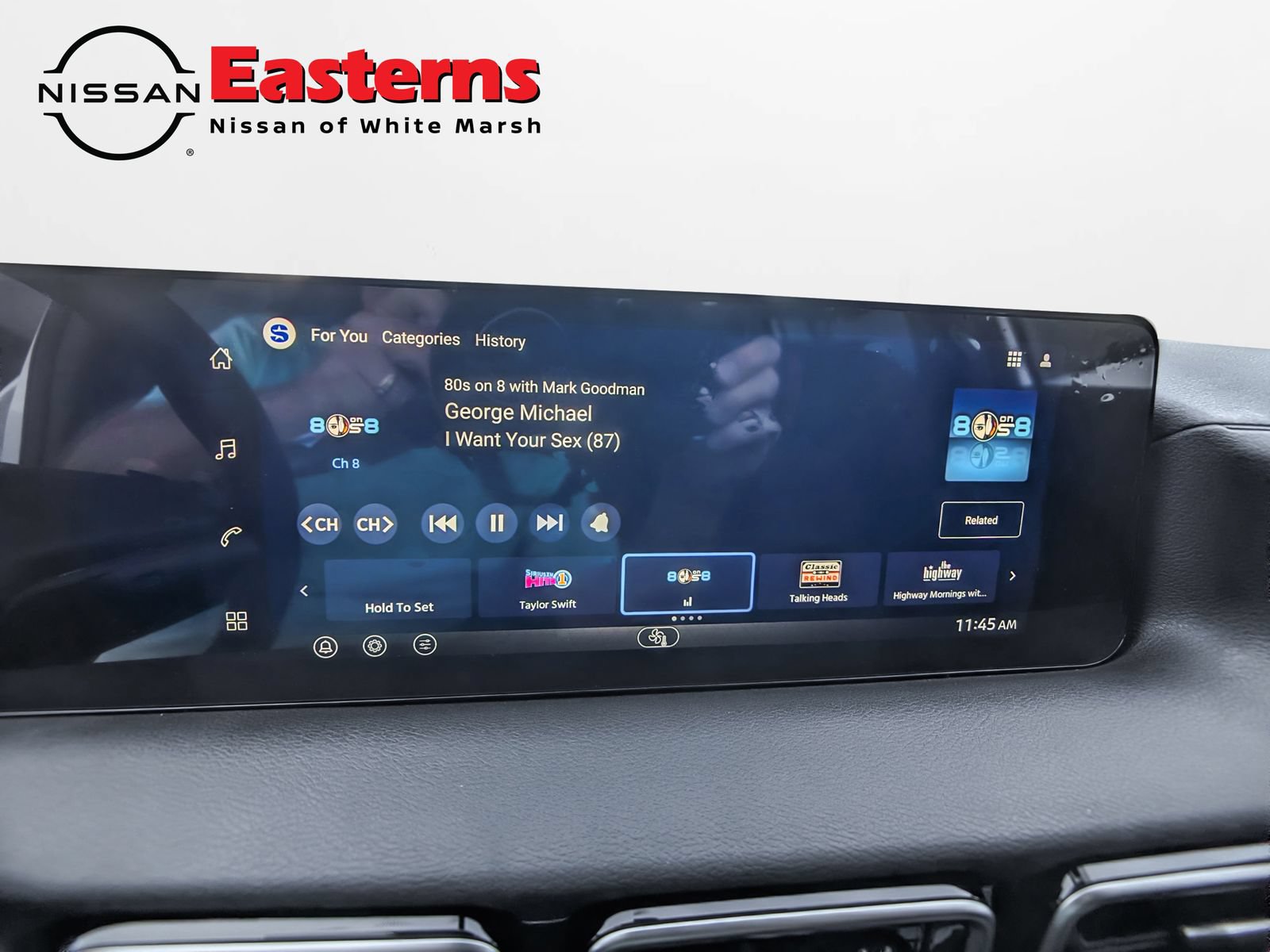 New 2027 Nissan Sentra SR w/ Floor Mat Package FWD image 12